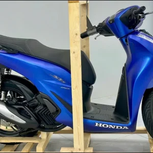 Honda SH Ý 150i màu xanh dương nhám Matt Pearl Pacific Blue