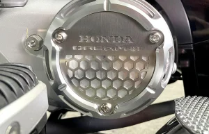 Ốp bảo vệ trang trí lóc máy phải Honda Dream 125