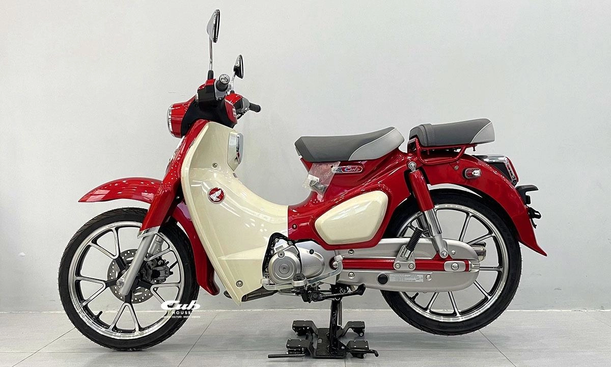 Honda Super Cub 125 Thái Lan KITACO (nhiều màu siêu đẹp) 41 Honda Super Cub 125 Thái Lan KITACO (màu xanh siêu đẹp)
