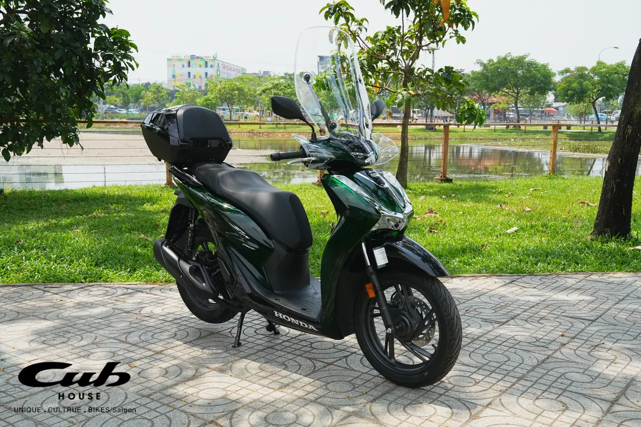 Honda SH Ý Vetro đang được yêu thích bởi giới mê xe sưu tầm Việt Nam 1 3 món phụ kiện này bạn phải trang bị trên xe Honda SH Ý Vetro