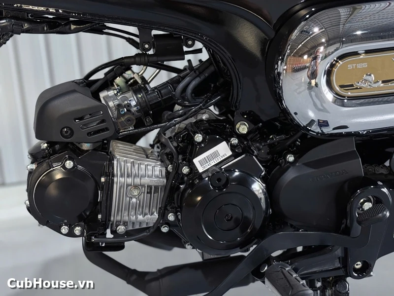 Hình ảnh chi tiết Honda Dax Royal Limited Edition đã về đến Cub House Sài Gòn