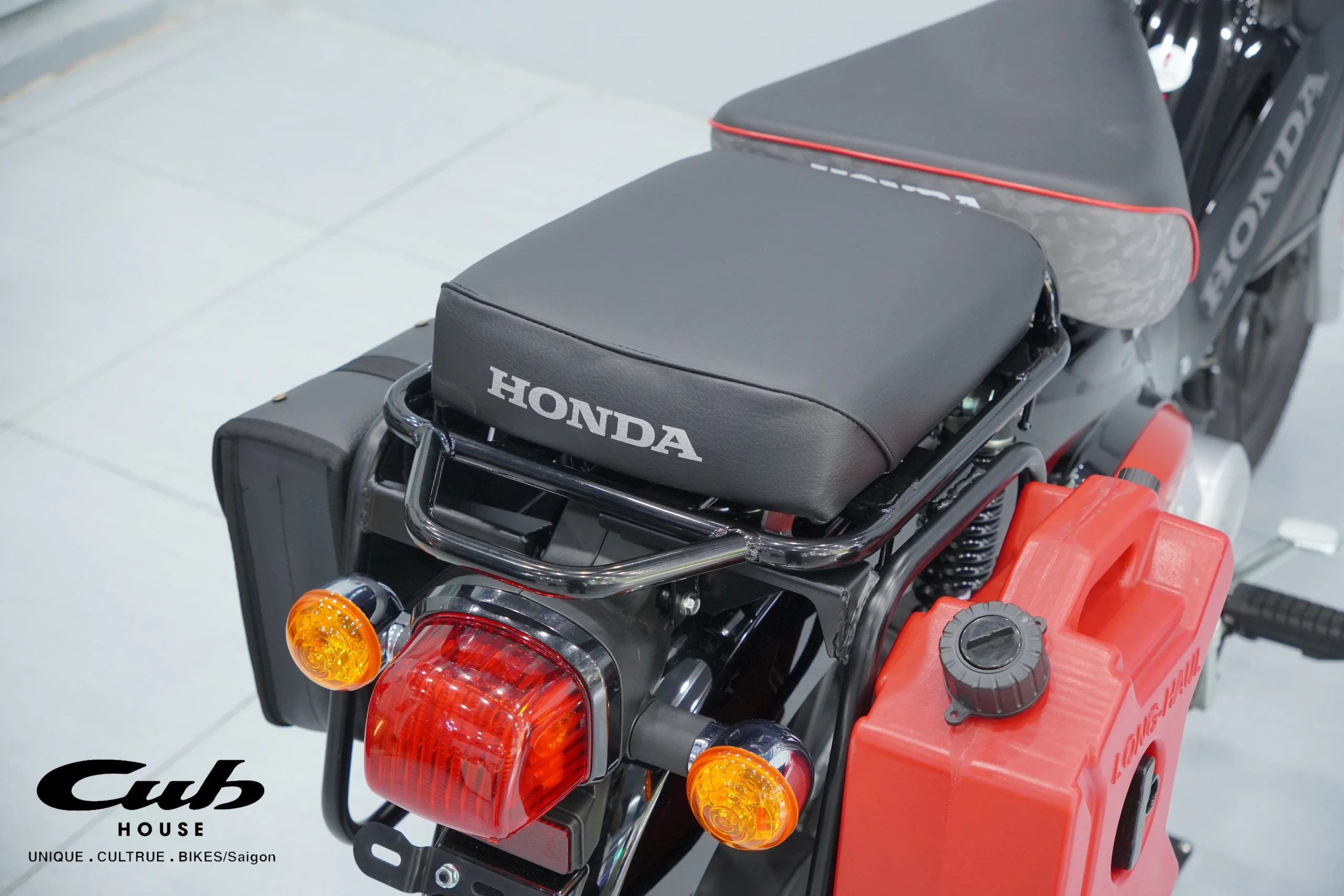 Honda Cross Cub 110 Kumamon độ hoàn hảo - Gắn phụ kiện siêu đẹp 18 Honda Cross Cub 110 Kumamon độ hoàn hảo – Gắn phụ kiện siêu đẹp