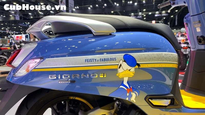 Phiên bản kỷ niệm đặc biệt Honda Giorno++ Donald Duck Edition sẽ được bán bởi CubHouse Việt Nam 20 Phiên bản kỷ niệm đặc biệt Honda Giorno++ Donald Duck Edition sẽ được bán bởi CubHouse Việt Nam