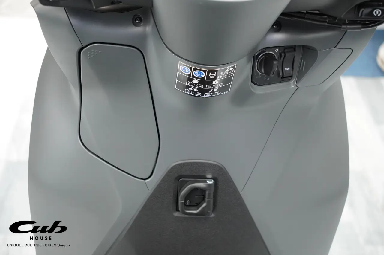 Honda SH 350i nhập Ý