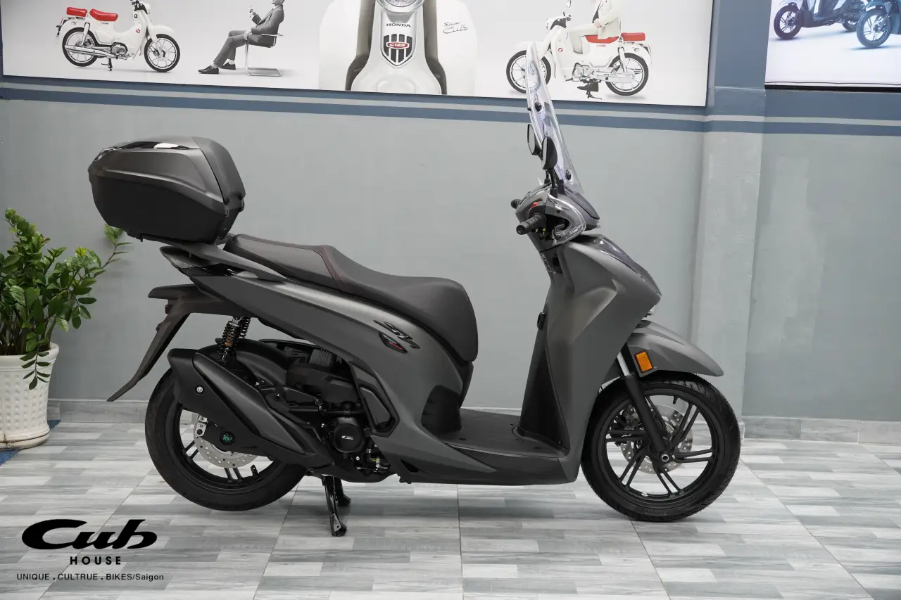 Honda SH 350i nhập Ý