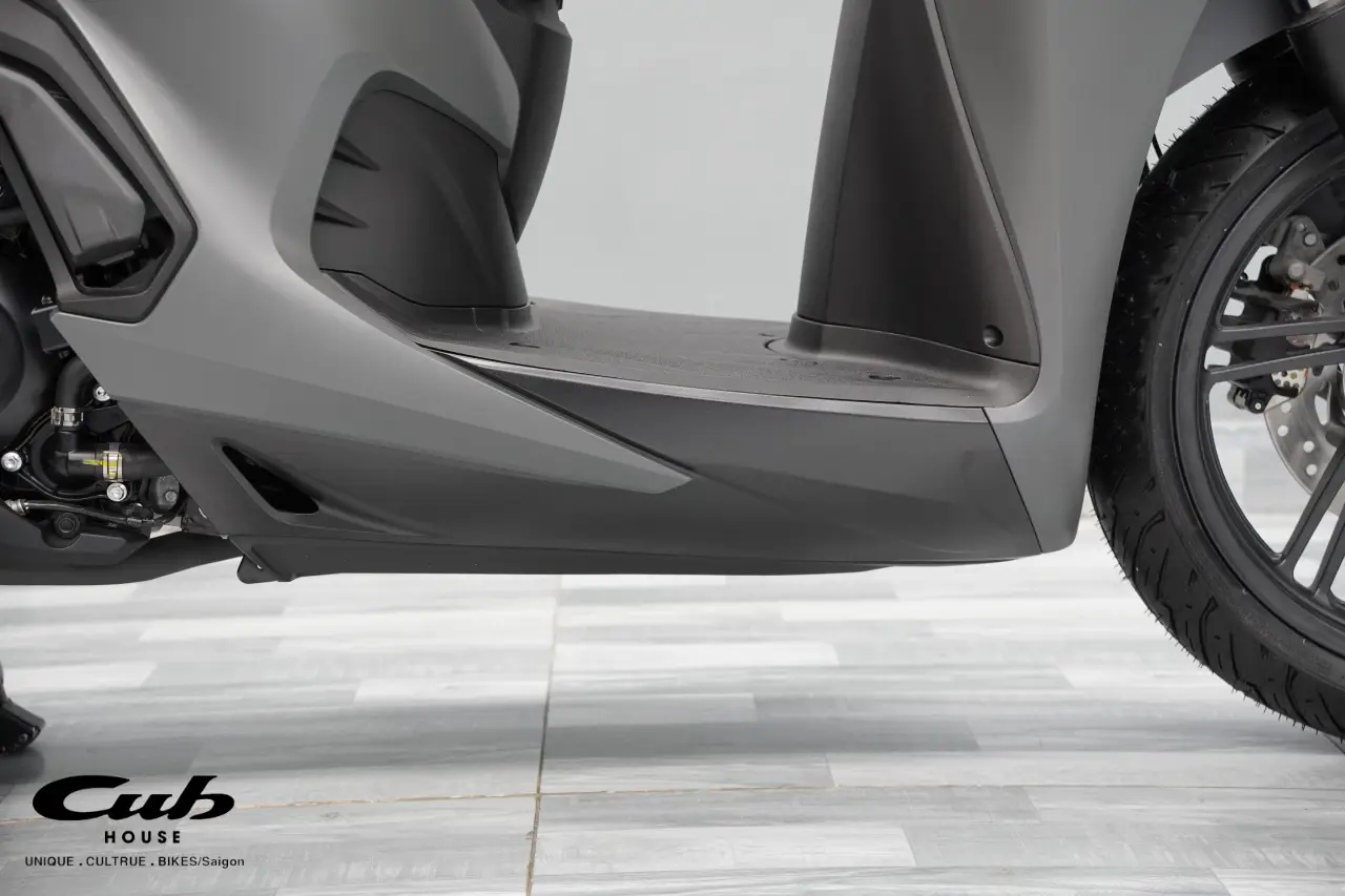 Honda SH 350i nhập Ý