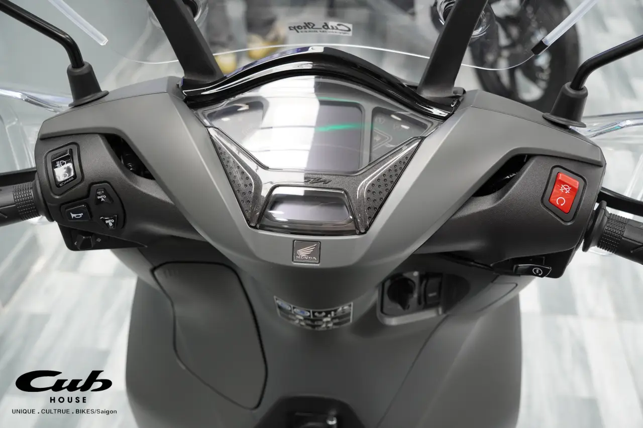 Honda SH 350i nhập Ý