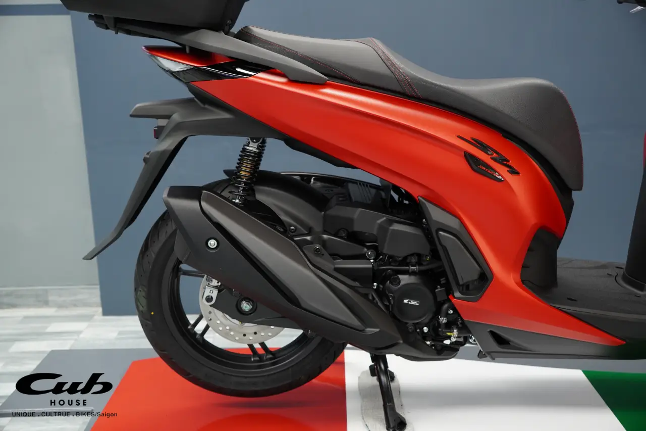 Honda SH 350i nhập Ý