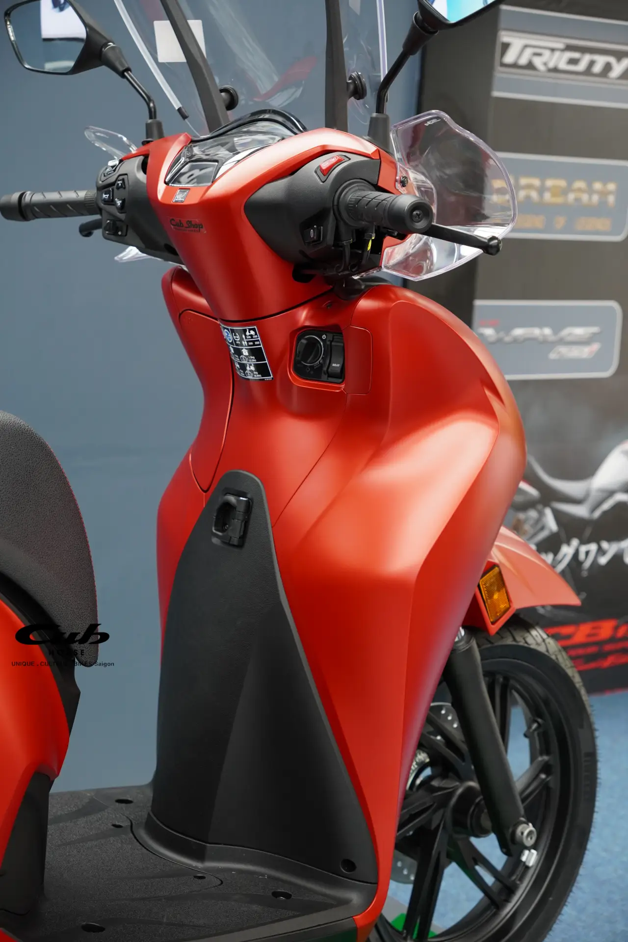 Honda SH 350i nhập Ý