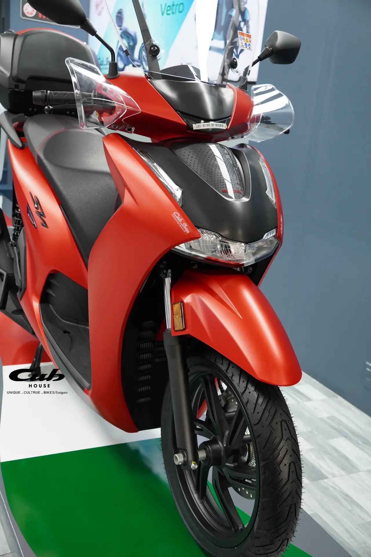 Honda SH 350i nhập Ý