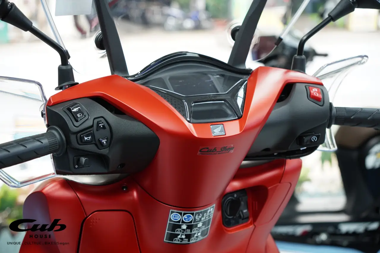 Honda SH 350i nhập Ý