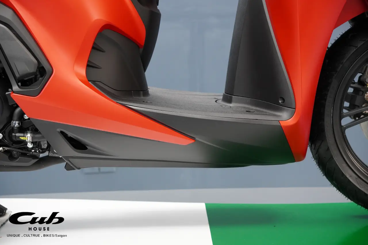 Honda SH 350i nhập Ý