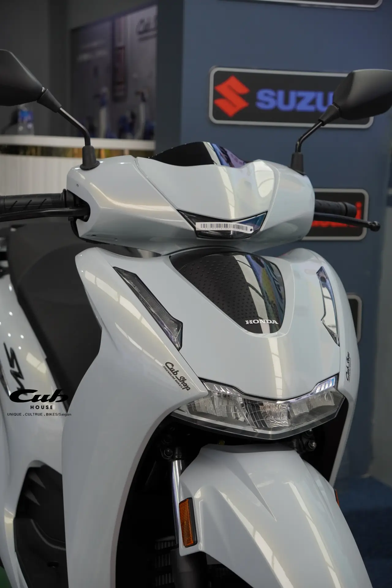 Honda SH 350i nhập Ý