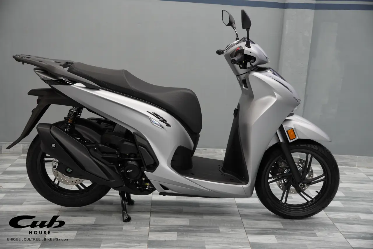 Honda SH 350i nhập Ý