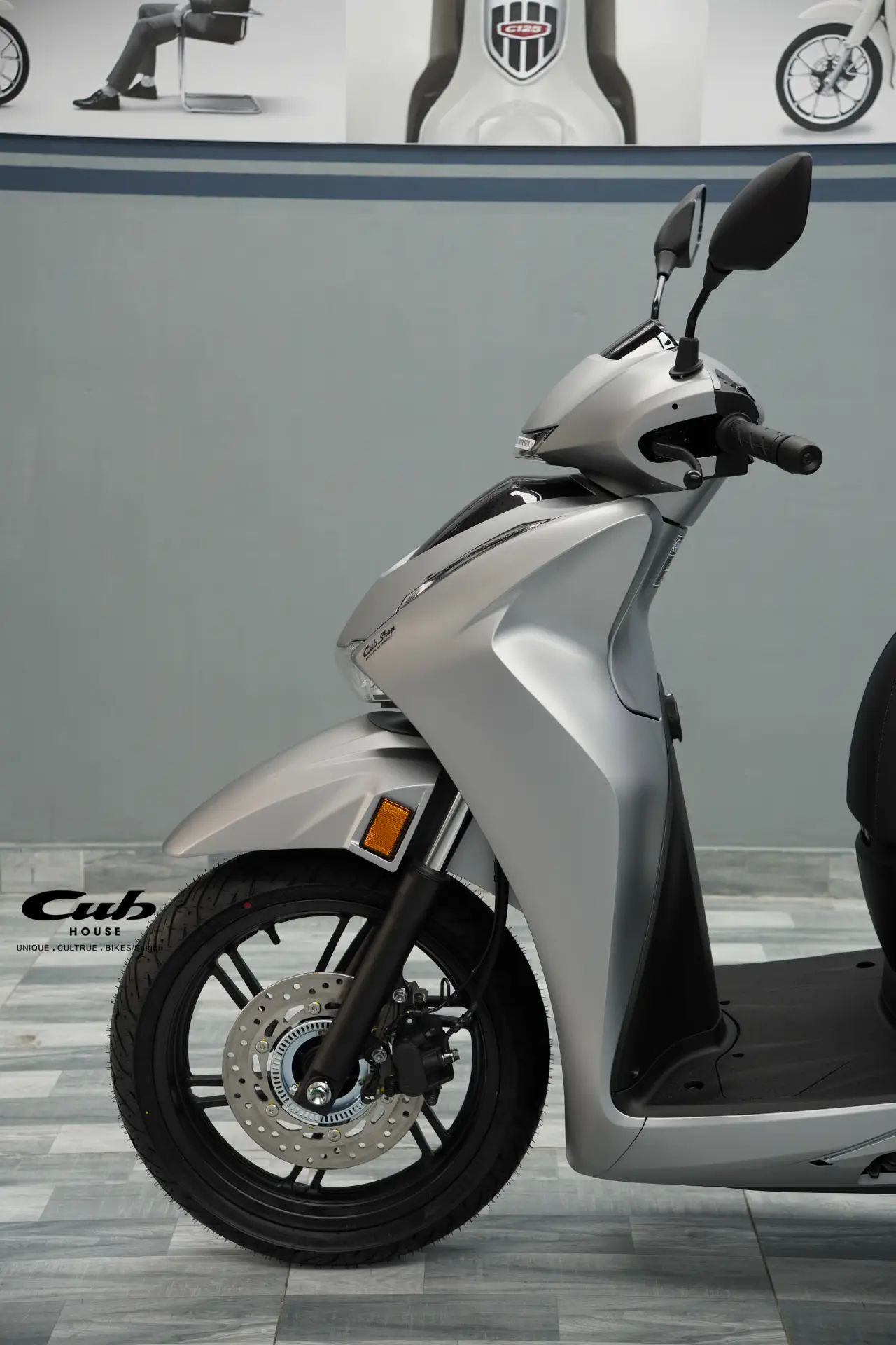 Honda SH 350i nhập Ý