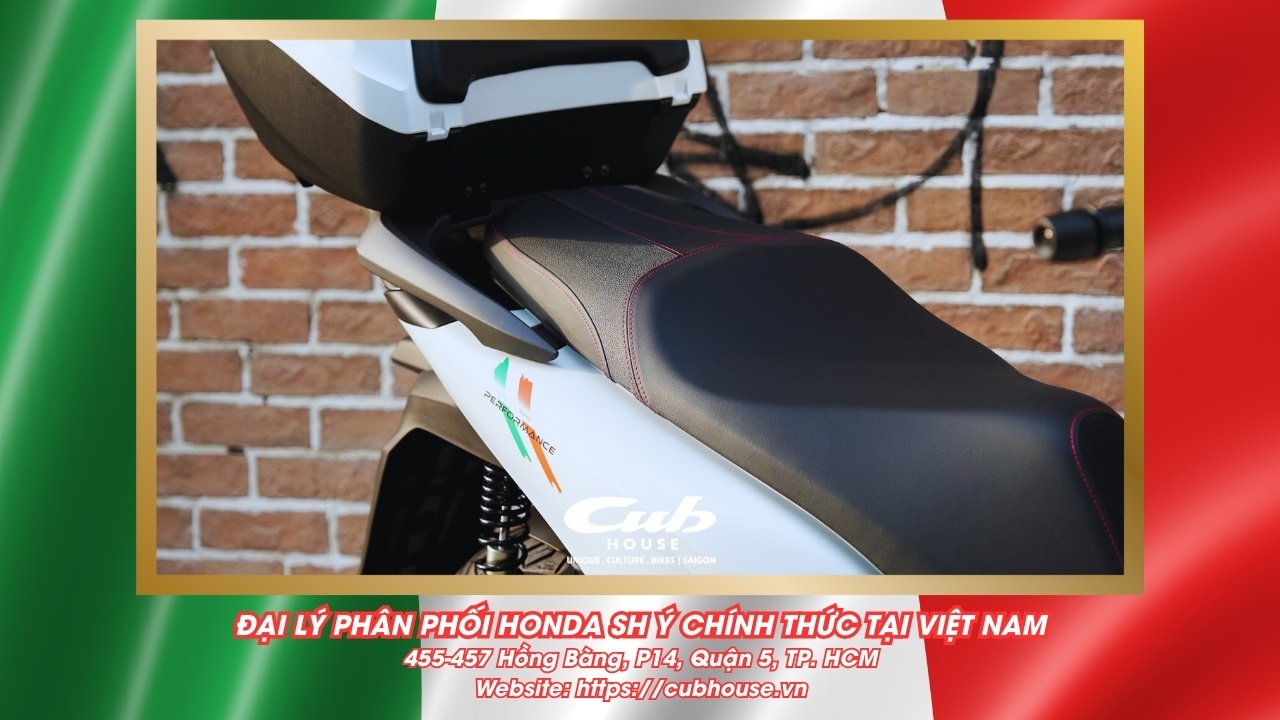 Chi tiết Honda SH Ý 150i Sport chính hãng màu trắng mới về đến Việt Nam