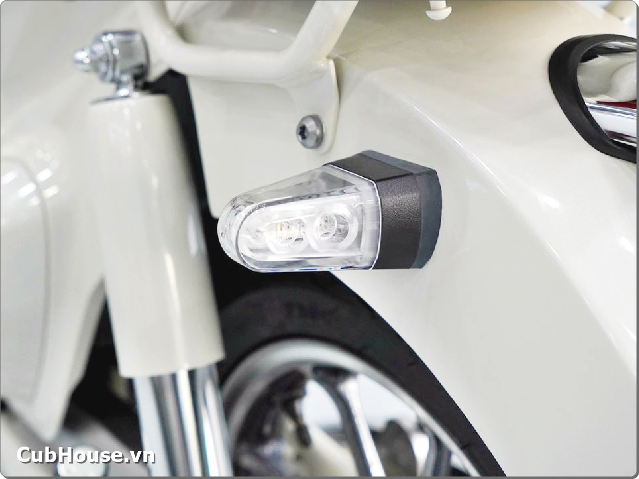 Honda Super Cub 125 Custom 2026 nhập Thái Lan (Yên đỏ) 30 Honda Super Cub 125 Custom 2026 nhap Thai Lan Yen do 14