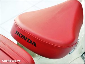 Honda Super Cub 125 Custom 2026 nhập Thái Lan (Yên đỏ) 2 Honda Super Cub 125 Custom 2026 nhap Thai Lan Yen do 25