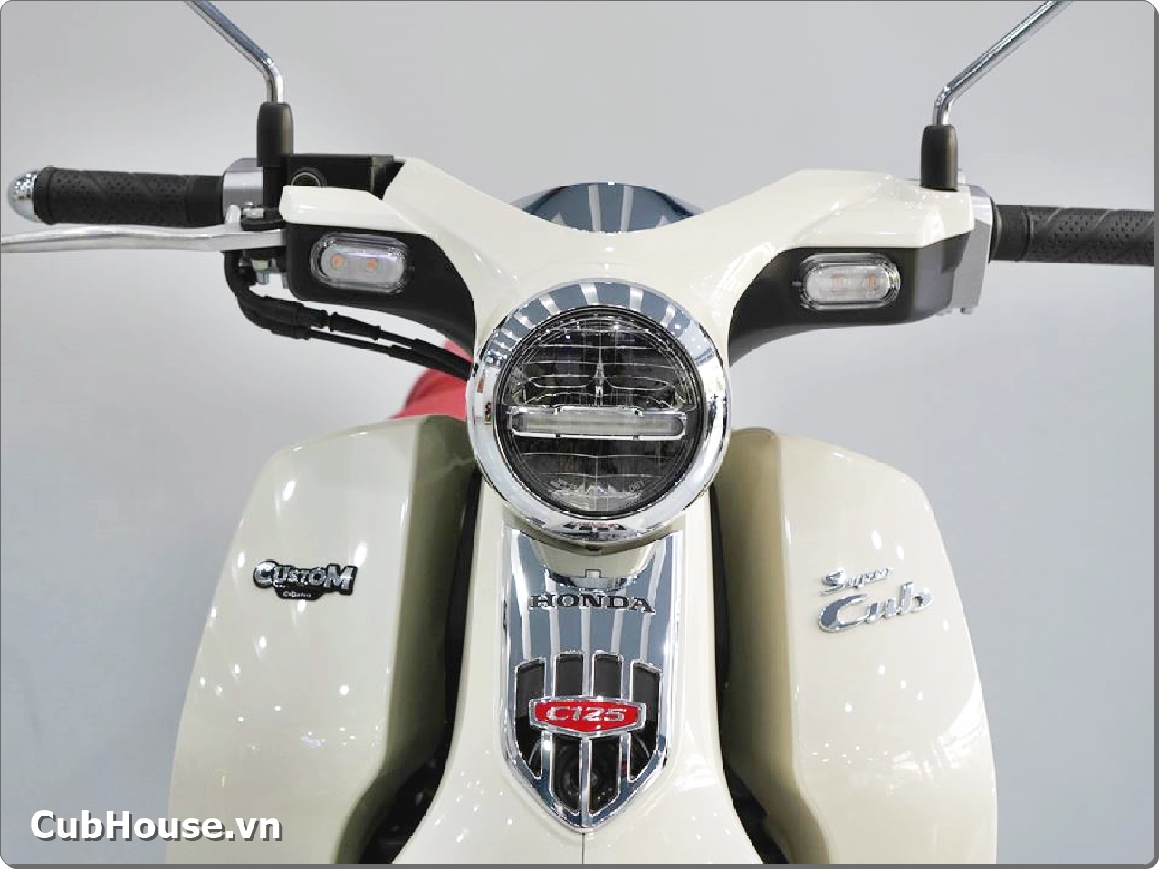 Honda Super Cub 125 Custom 2026 nhập Thái Lan (Yên đỏ) 36 Honda Super Cub 125 Custom 2026 nhap Thai Lan Yen do 3