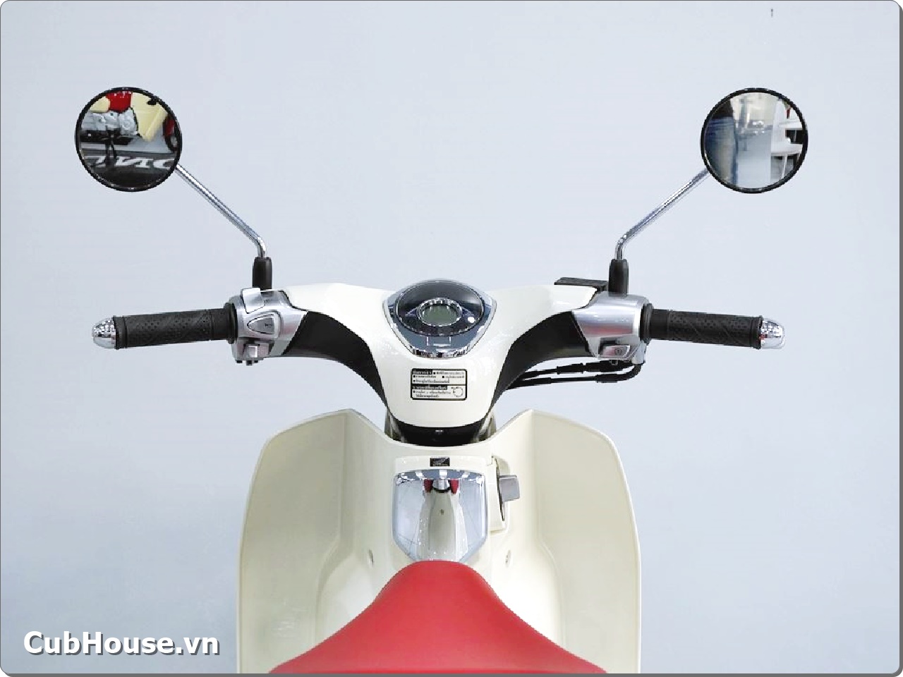 Honda Super Cub 125 Custom 2026 nhập Thái Lan (Yên đỏ) (8) Honda Super Cub 125 Custom 2026 nhap Thai Lan Yen do 8