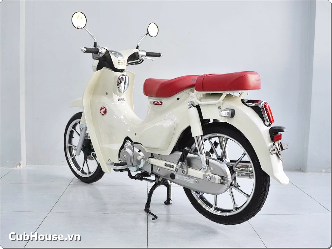 Honda Super Cub 125 Custom 2026 nhập Thái Lan (Yên đỏ) 34 Honda Super Cub 125 Custom 2026 nhap Thai Lan Yen do 9