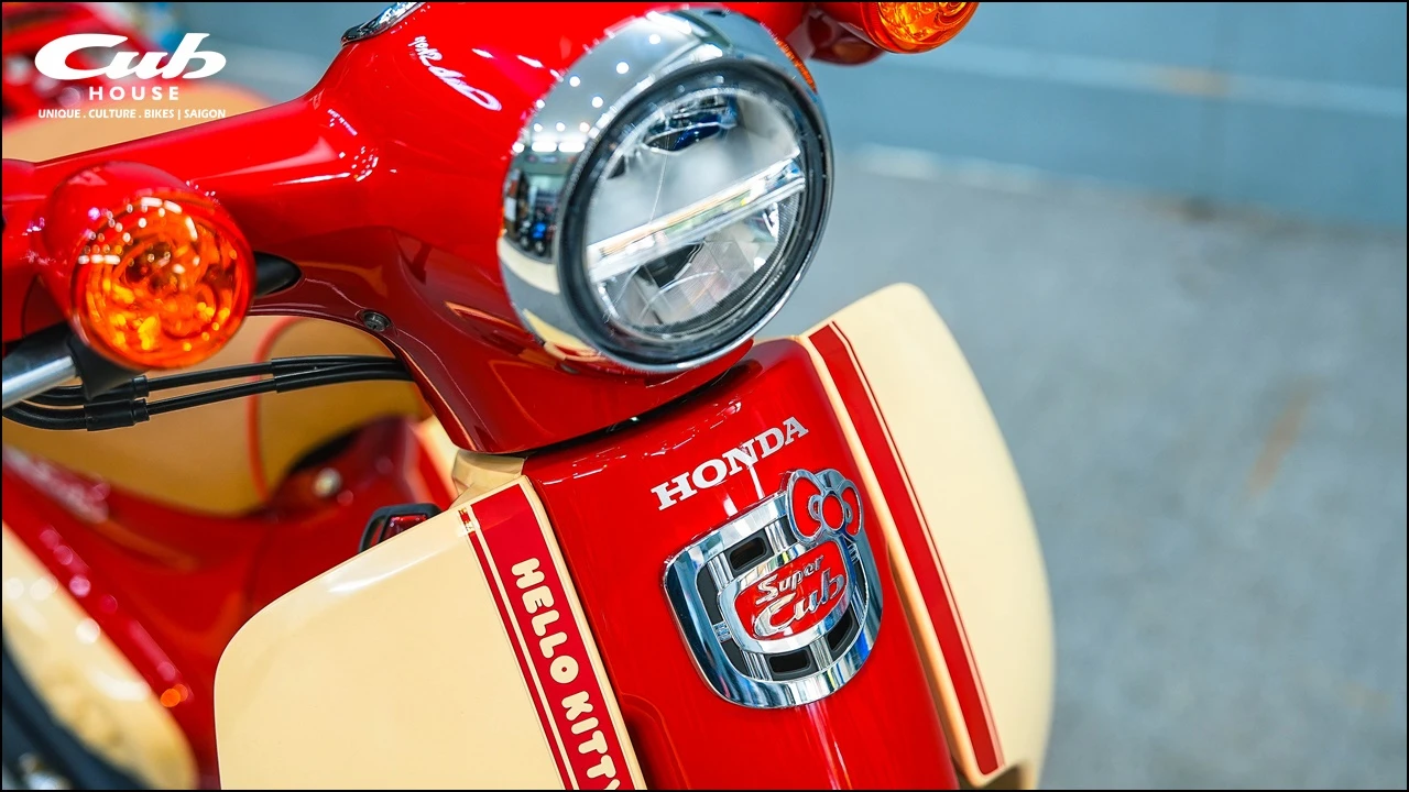 Honda Super Cub 50cc Hello Kitty – Biểu tượng dễ thương giới hạn đã có mặt tại Việt Nam