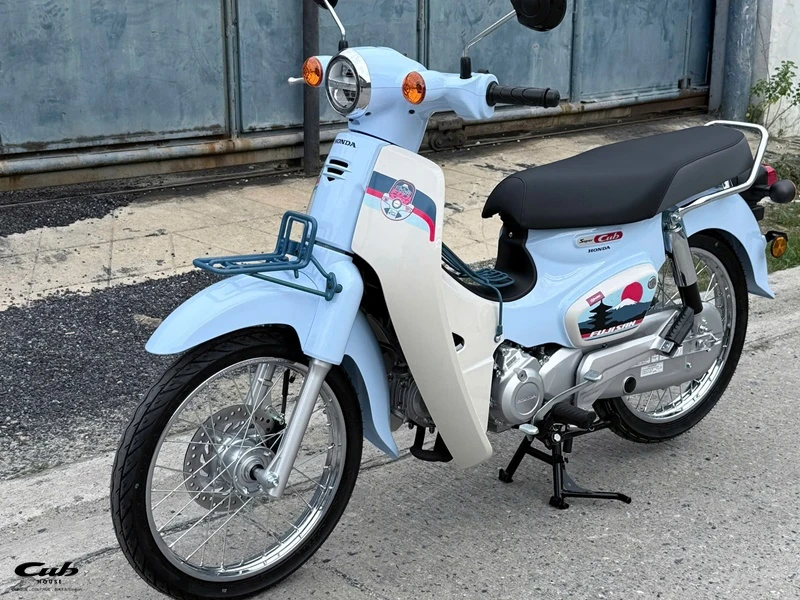 Honda Super Cub Fujisan Limited Edition (núi Phú Sĩ) 39 Honda Super Cub Fujisan Limited Edition (núi Phú Sĩ)