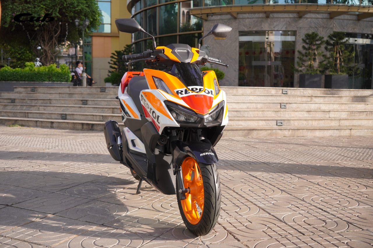 Khám phá phiên bản đặc biệt Honda Vario 160 Repsol Malaysia 7 Khám phá phiên bản đặc biệt Honda Vario 160 Repsol Malaysia