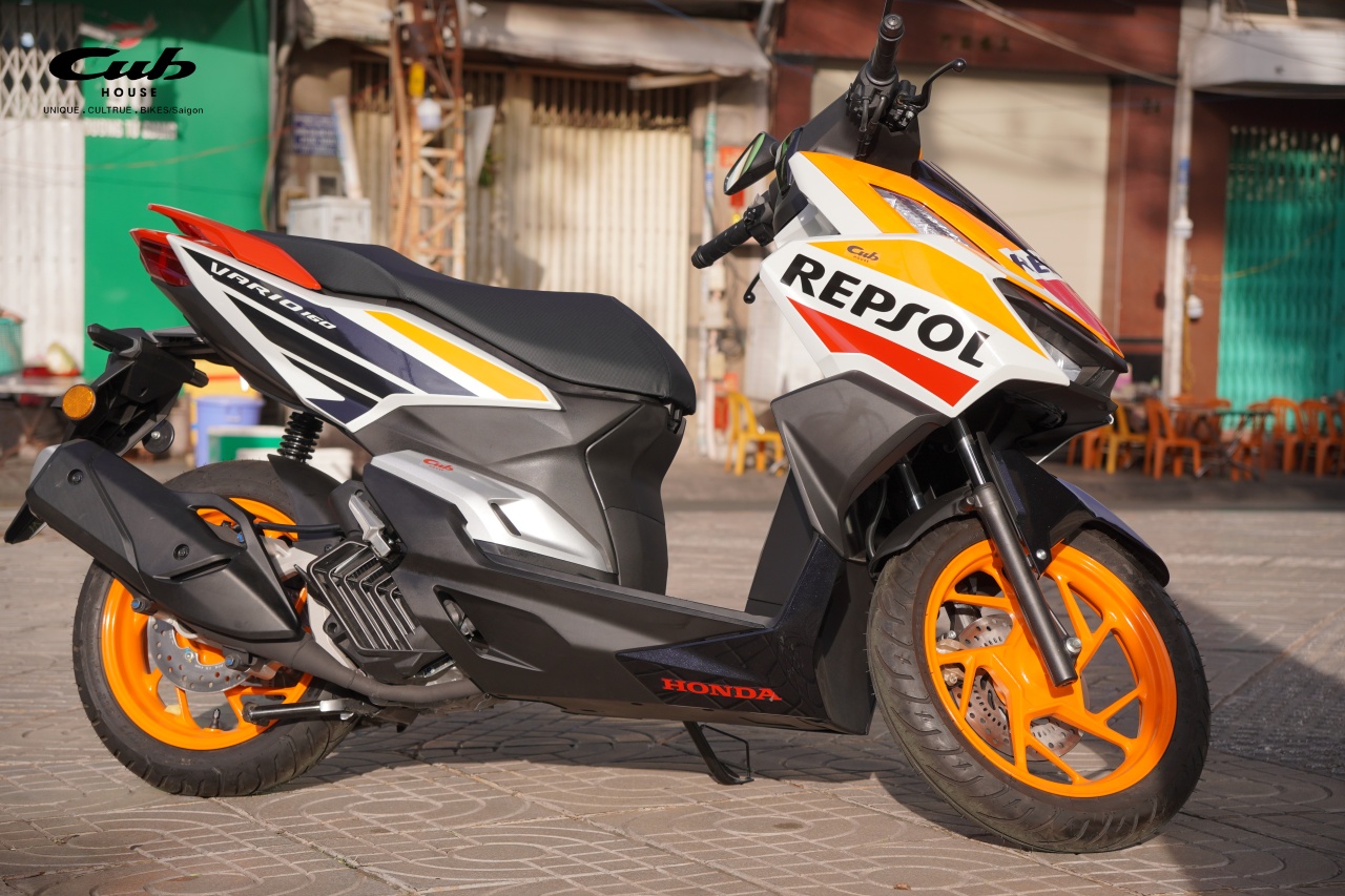 Khám phá phiên bản đặc biệt Honda Vario 160 Repsol Malaysia 18 Khám phá phiên bản đặc biệt Honda Vario 160 Repsol Malaysia