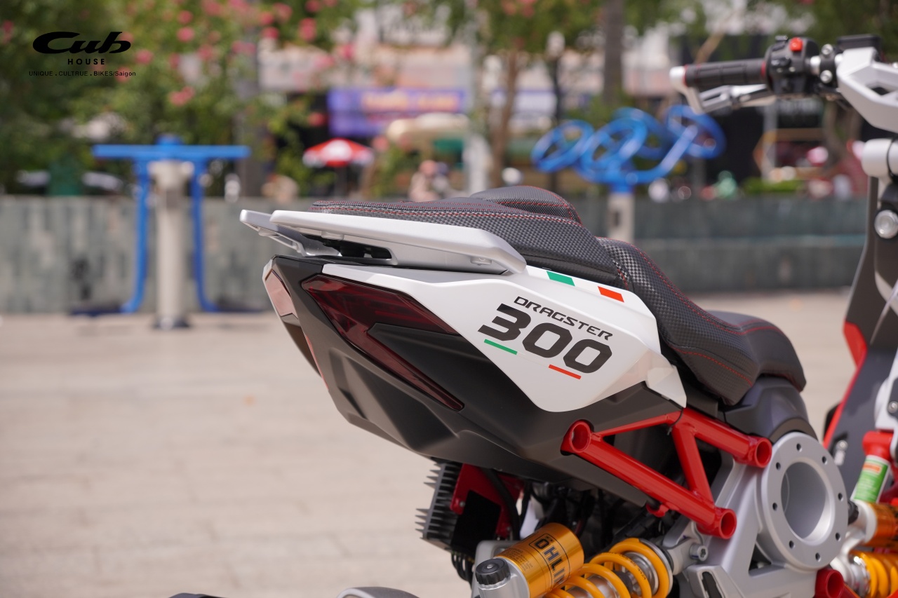 Siêu phẩm tay ga thể thao Italjet Dragster – khuyến mãi Giảm 50% khi nâng cấp phuộc Ohlins