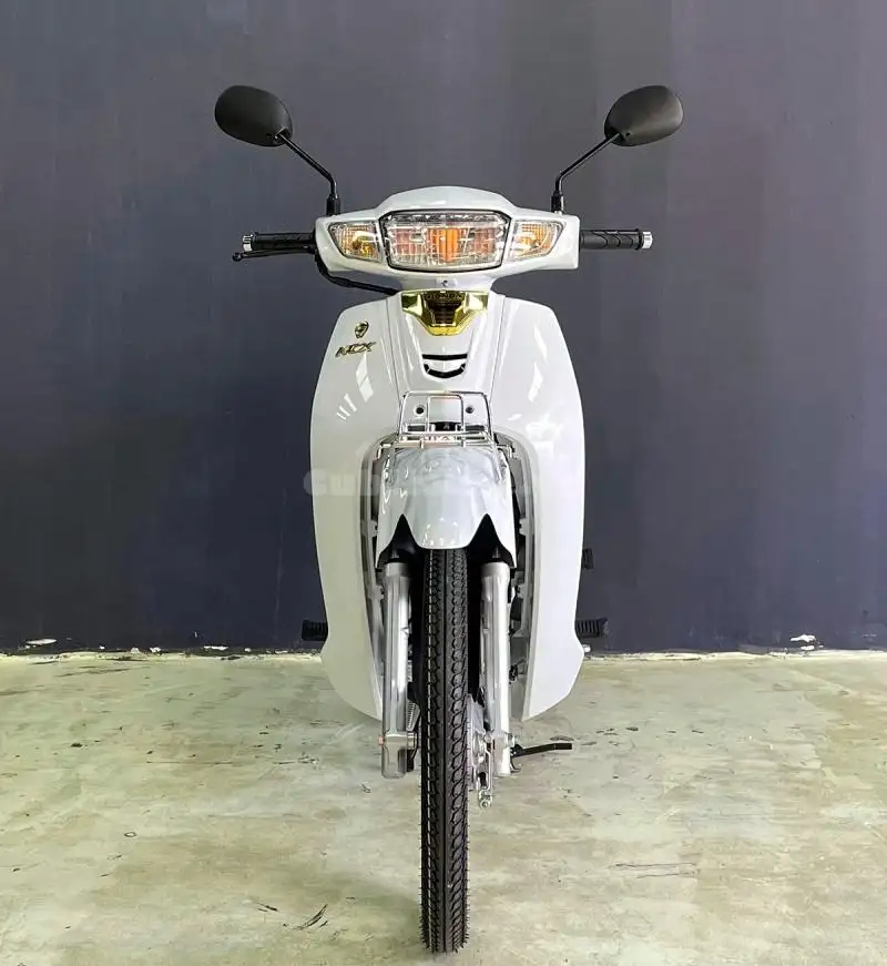 Chi tiết từ a đến z chiếc xe Honda Dream Thái Lan màu trắng đang được săn đón tại Việt Nam