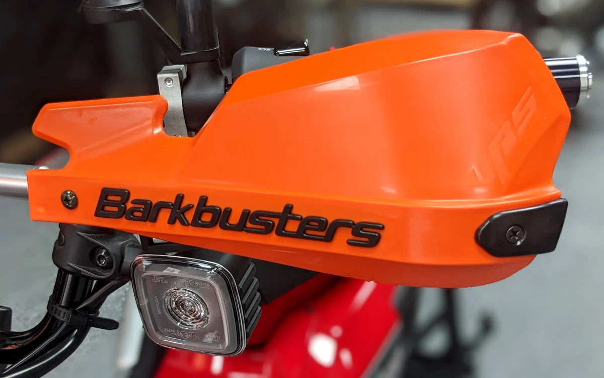 chup-bao-ve-tay-lai-honda-ct-125-nhap-thai-chinh-hang-barkbuster331) Chụp Bảo Vệ Tay Lái Honda CT125 Nhập Thái Lan hãng Barkbuster