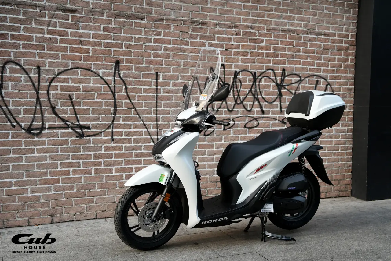 Honda SH150i Sport Edition 59 Honda SH150i Sport Edition