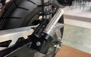 Gác chân sau H2C chính hãng Thái Lan – Đồ chơi Honda Dax 125