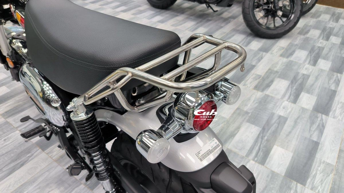 Honda Dax 1978 Special Colour Edition