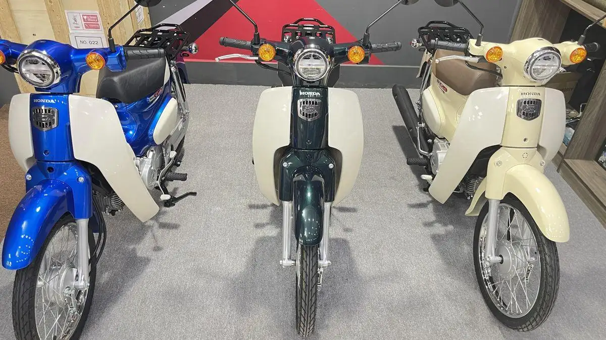 So sánh Super Cub 50cc nhập khẩu Nhật Bản và Cub 50cc nội địa