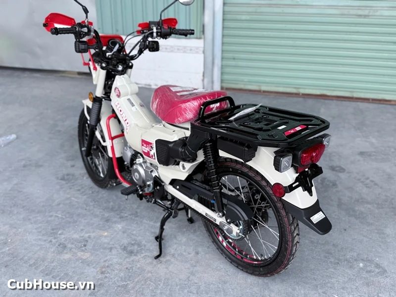 Hình ảnh chi tiết Honda CT125 Chums Limited Edition về đến Cub House Sài Gòn