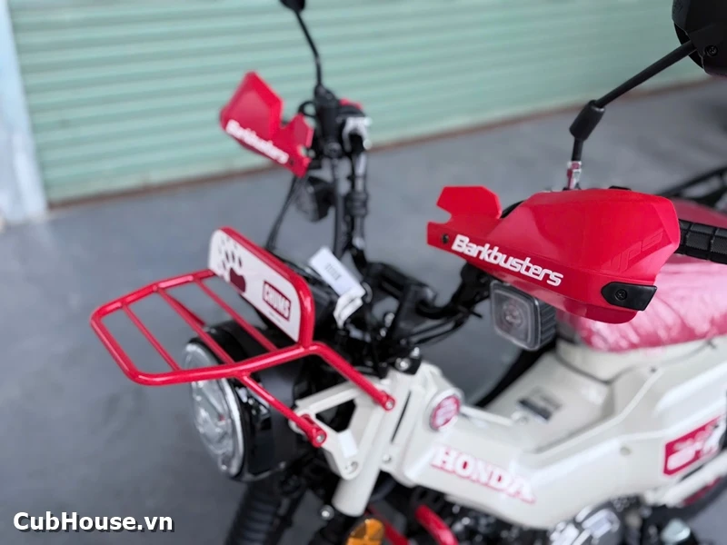 Hình ảnh chi tiết Honda CT125 Chums Limited Edition về đến Cub House Sài Gòn