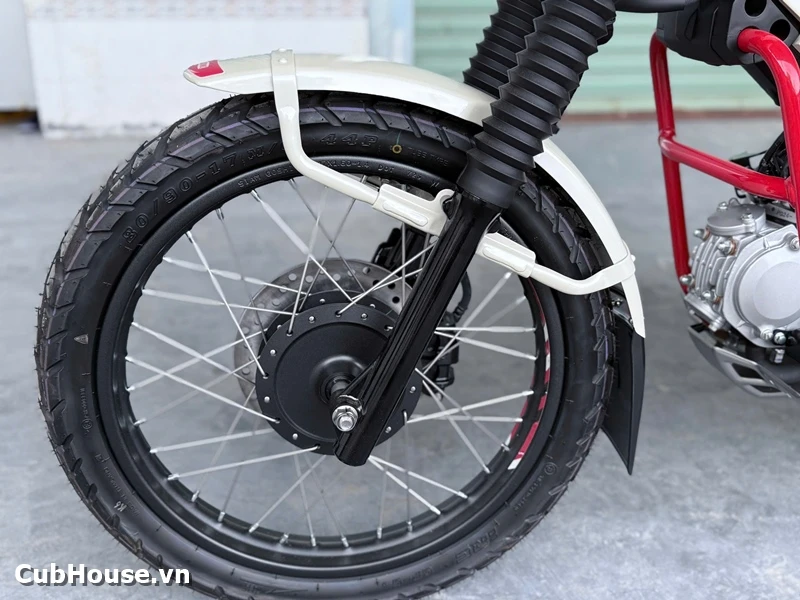 Hình ảnh chi tiết Honda CT125 Chums Limited Edition về đến Cub House Sài Gòn