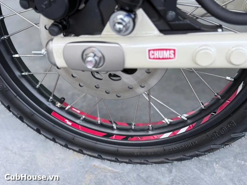 Hình ảnh chi tiết Honda CT125 Chums Limited Edition về đến Cub House Sài Gòn