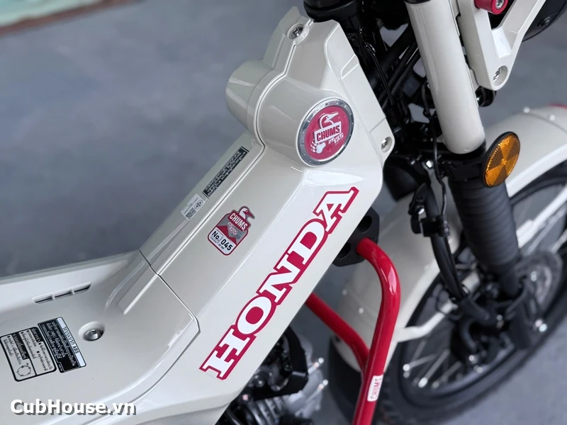 Hình ảnh chi tiết Honda CT125 Chums Limited Edition về đến Cub House Sài Gòn