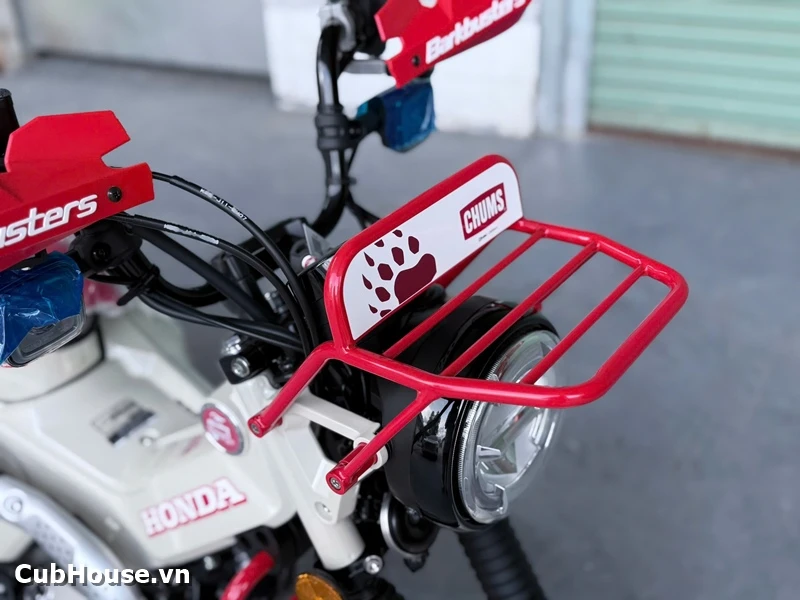 Hình ảnh chi tiết Honda CT125 Chums Limited Edition về đến Cub House Sài Gòn