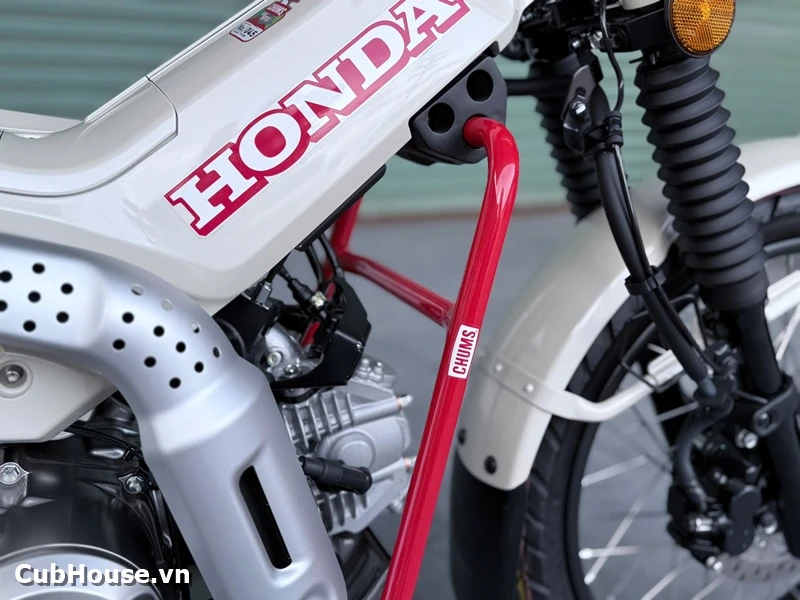 Hình ảnh chi tiết Honda CT125 Chums Limited Edition về đến Cub House Sài Gòn
