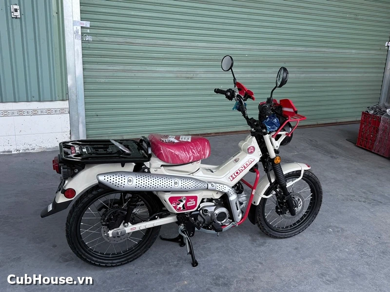 Hình ảnh chi tiết Honda CT125 Chums Limited Edition về đến Cub House Sài Gòn