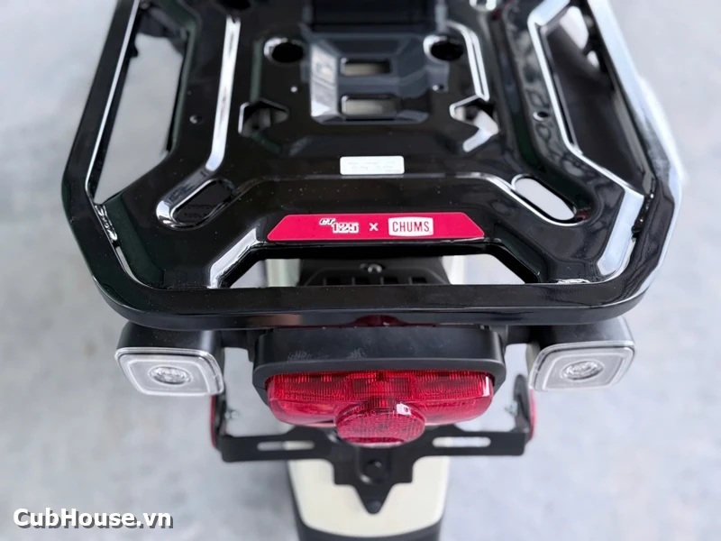 Hình ảnh chi tiết Honda CT125 Chums Limited Edition về đến Cub House Sài Gòn