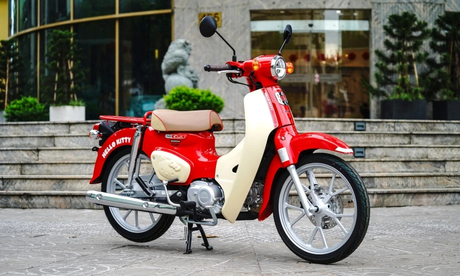 Honda Super Cub 110cc Hello Kitty: Sự kết hợp độc đáo và giá trị sưu tầm 5 Honda Super Cub 110 Hello Kitty nhập Nhật đầu tiên về Việt Nam - Báo VnExpress