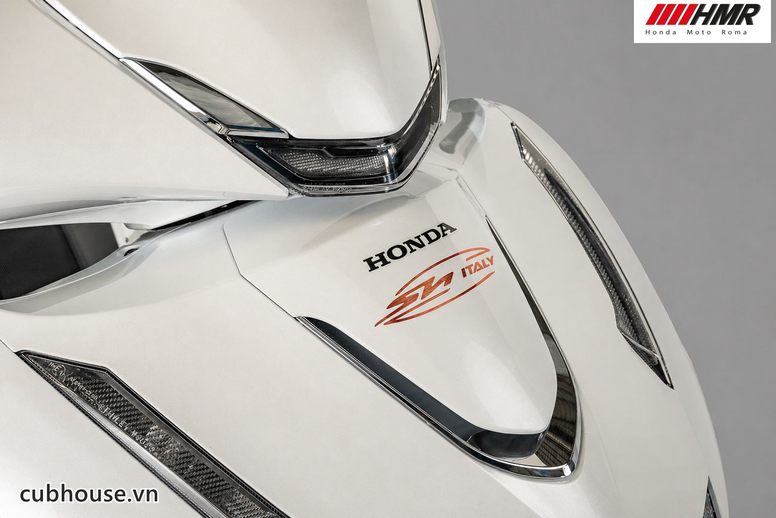 Honda SH150i Special Edition Trắng nhập Ý 2026 4 Honda SH150i Special Edition Trắng nhập Ý 2026