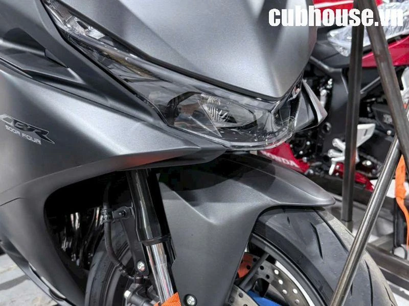 Honda CB500SF và Honda CBR500R Four chính thức lộ diện tại Việt Nam – Kỷ nguyên mới của động cơ 4 xi-lanh đã bắt đầu