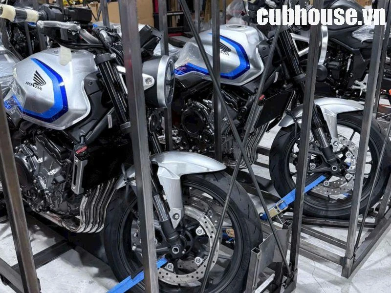 Honda CB500SF và Honda CBR500R Four chính thức lộ diện tại Việt Nam – Kỷ nguyên mới của động cơ 4 xi-lanh đã bắt đầu