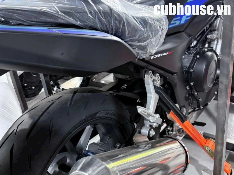 Honda CB500SF và Honda CBR500R Four chính thức lộ diện tại Việt Nam – Kỷ nguyên mới của động cơ 4 xi-lanh đã bắt đầu